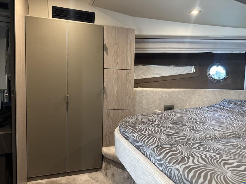 Cranchi M44 HT