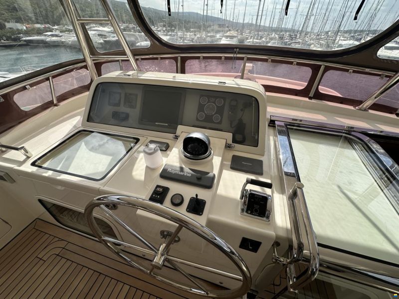 Selene 53