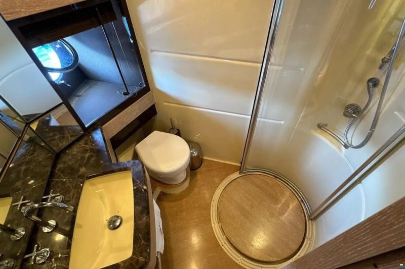 Azimut 70