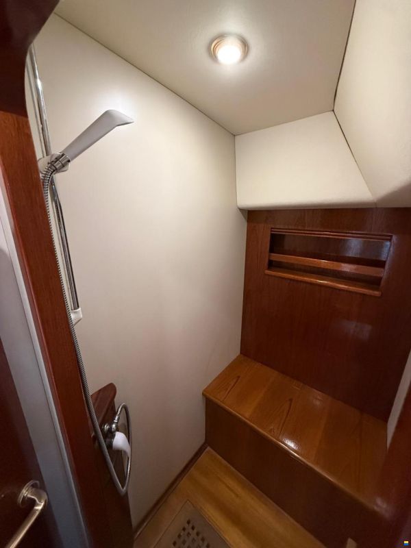 Apreamare 12 Semi Cabinato