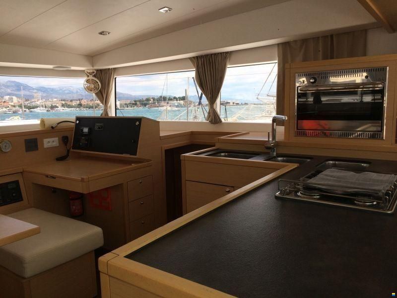 Lagoon 400 S2