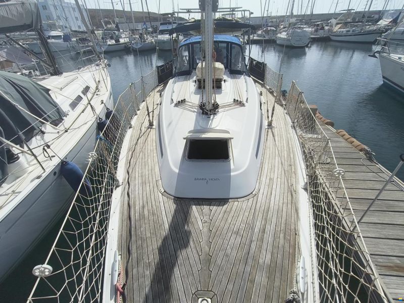 Bavaria 37