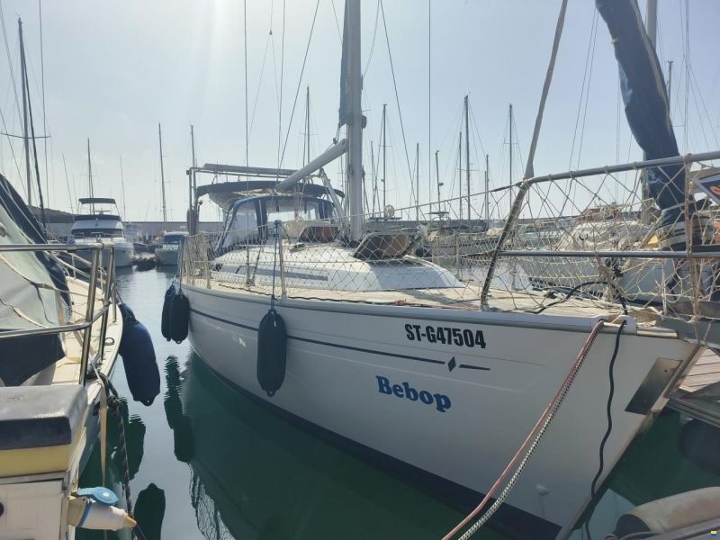 Bavaria 37