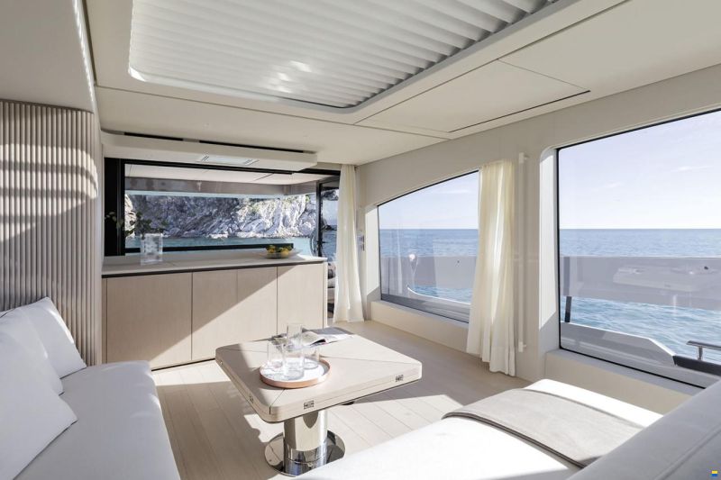 Azimut Seadeck 6