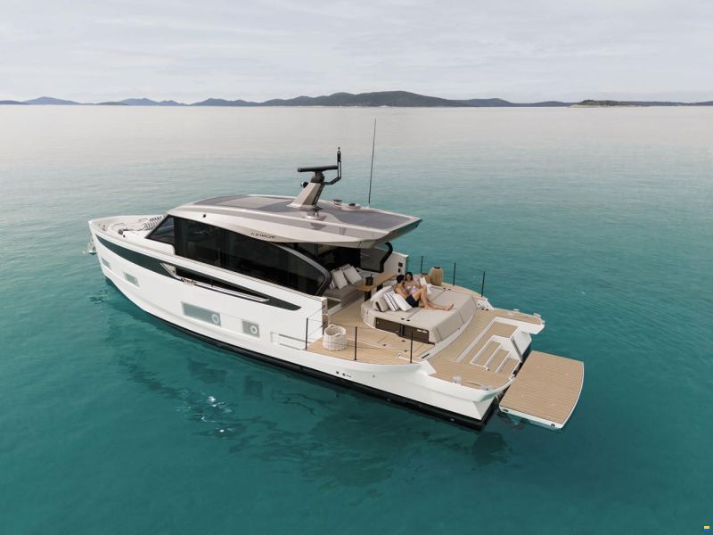 Azimut Seadeck 6