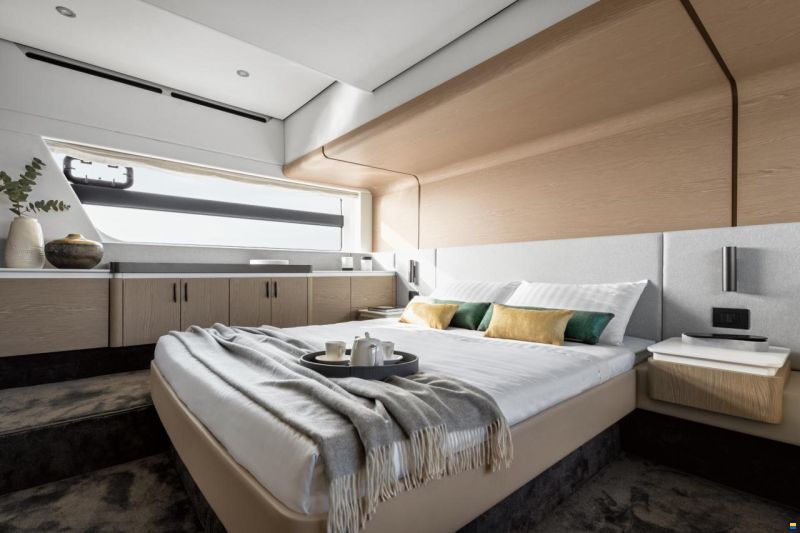 Azimut Fly 53