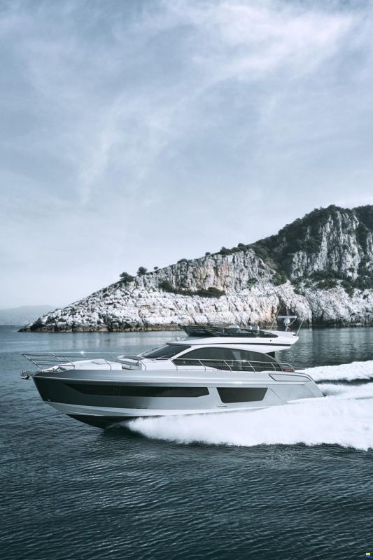 Azimut Fly 53