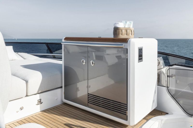 Azimut Fly 53