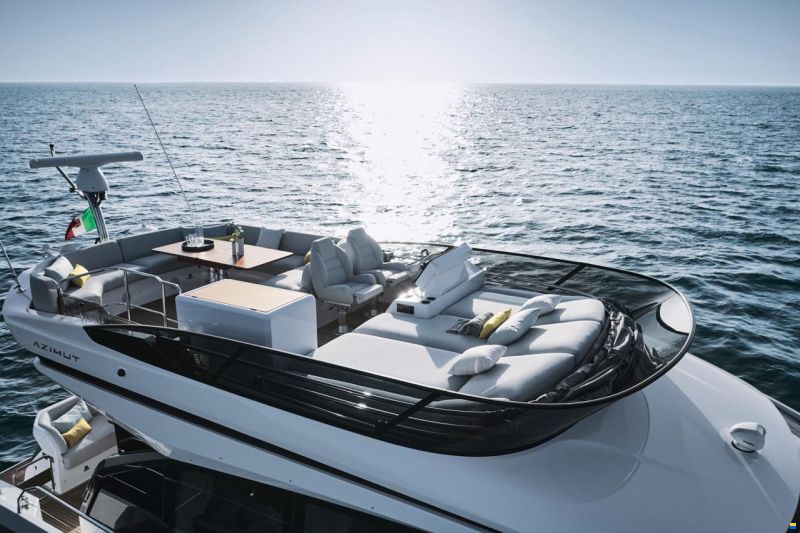 Azimut Fly 53