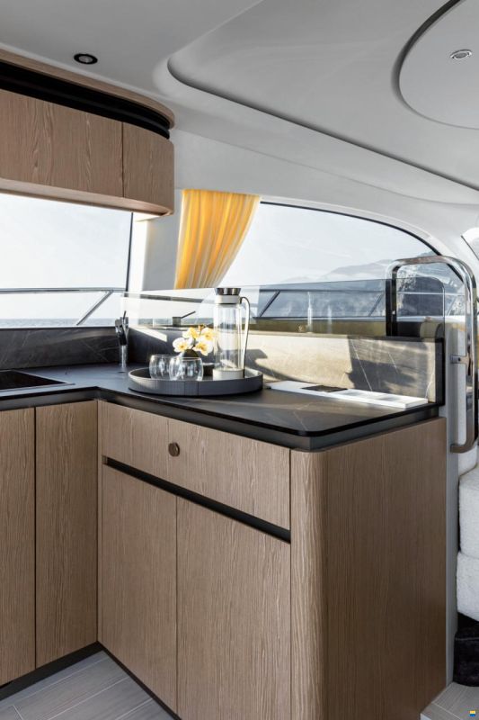 Azimut Fly 53