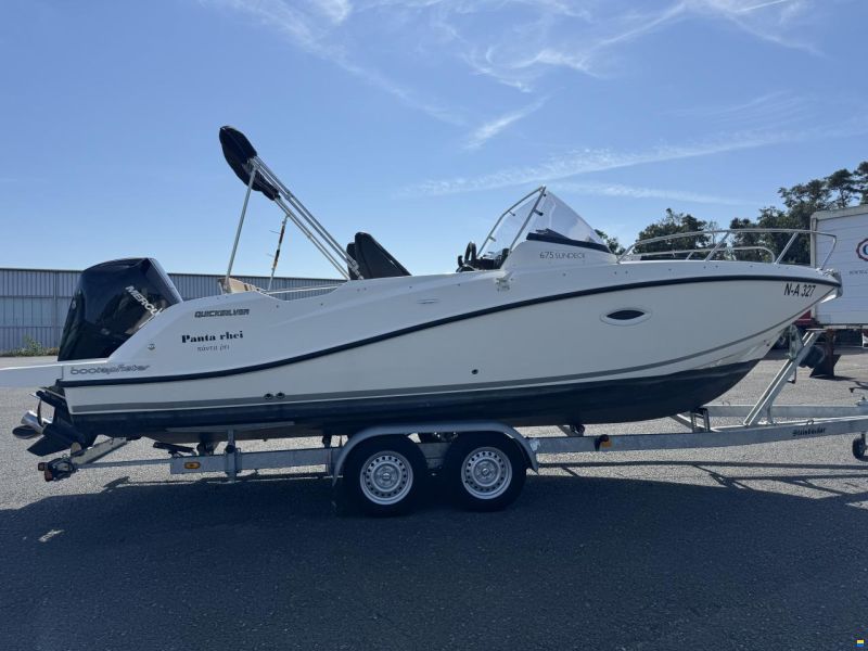 Quicksilver 675 Active Sundeck