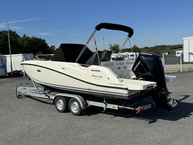 Quicksilver 675 Active Sundeck