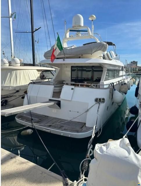 Maiora 22