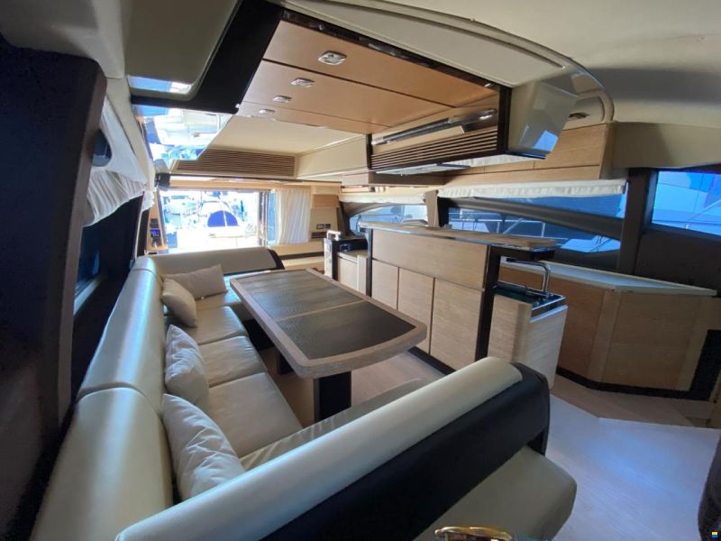 Azimut 64 FLYBRIDGE
