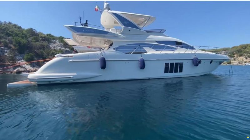 Azimut 64 FLYBRIDGE