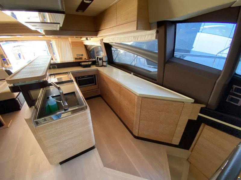 Azimut 64 FLYBRIDGE