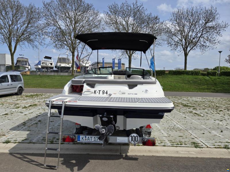 Sea Ray SPXE 190