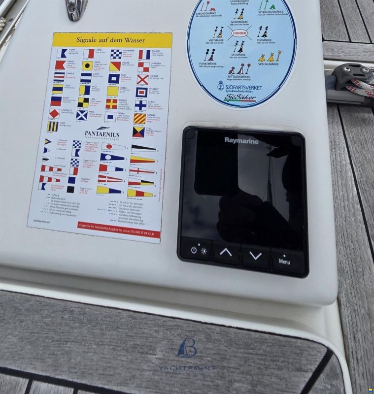 Hanse 320