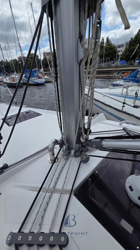Hanse 320