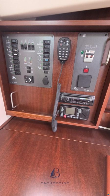Hanse 320