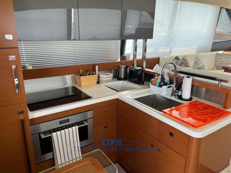 Prestige 550