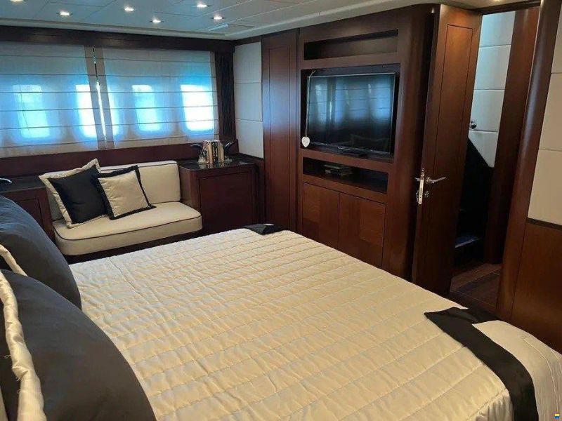 Mangusta Yachts 92