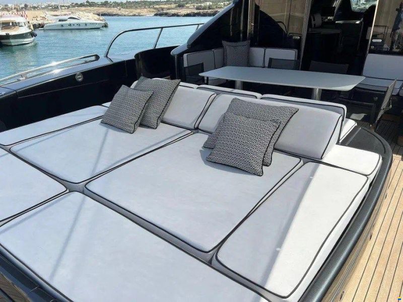 Mangusta Yachts 92