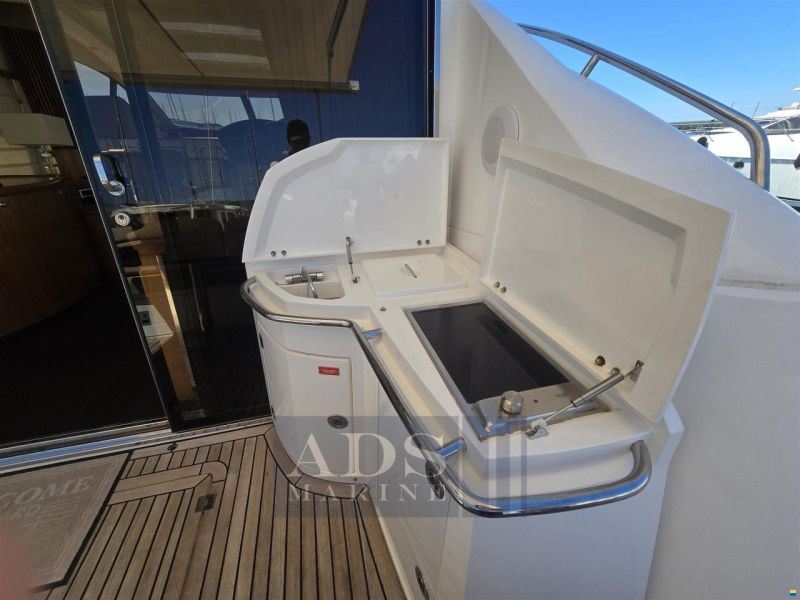 Sunseeker Predator 52