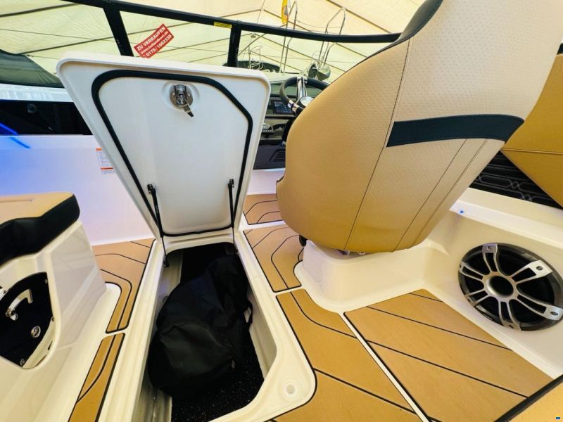 Sea Ray 190 SPN Tower