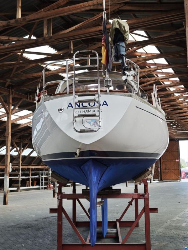 Olympia Yachts Carter 33