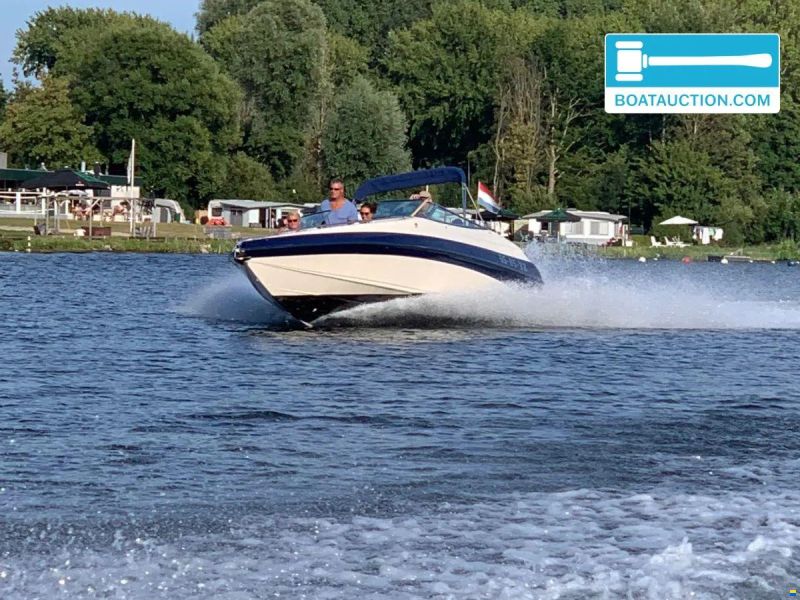 Crownline 266 BR