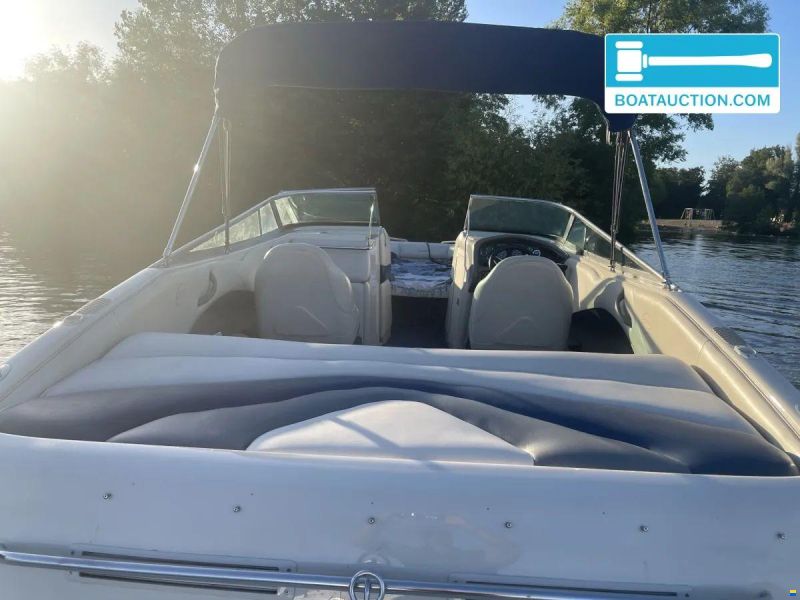 Crownline 266 BR