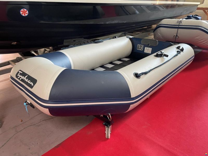 Bombard Typhoon 265 Roll-Up