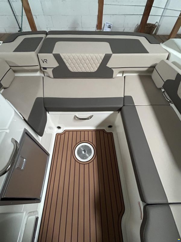 Bayliner VR 6 C