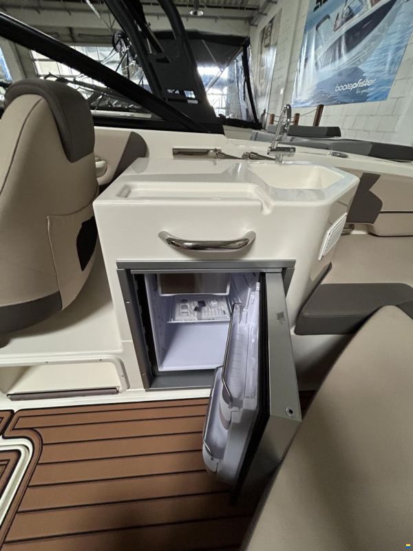 Bayliner VR 6 C