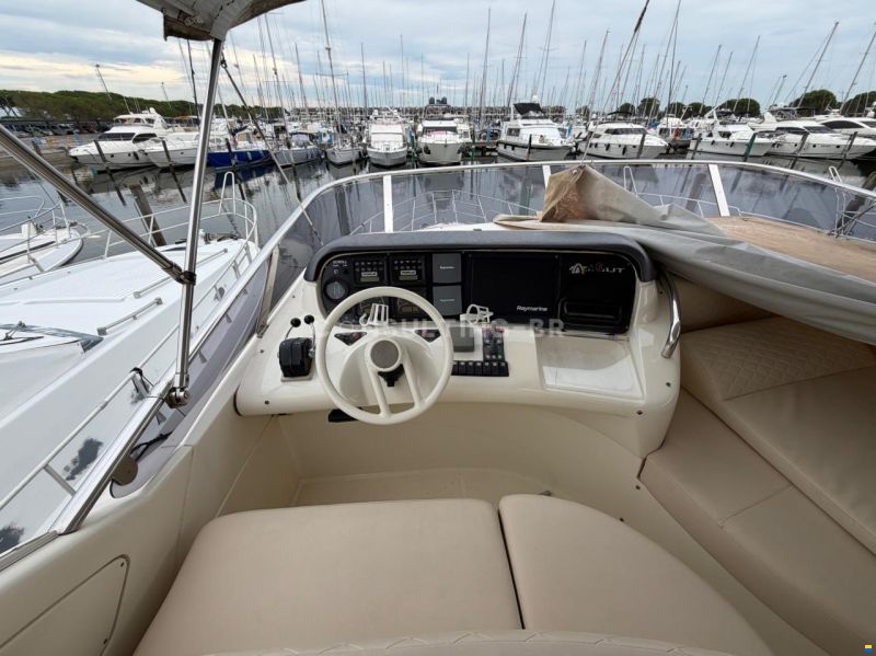 Azimut 55 Fly