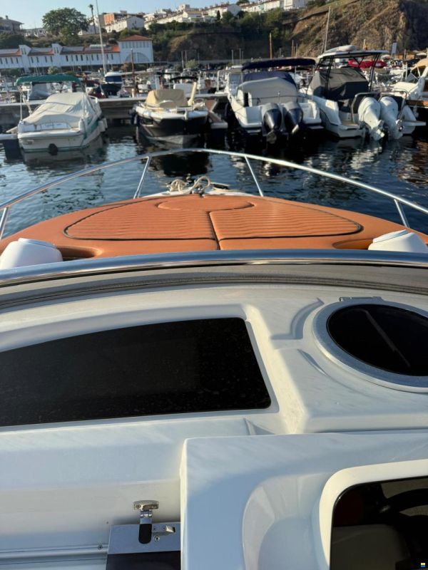 Cranchi E330 Endurance