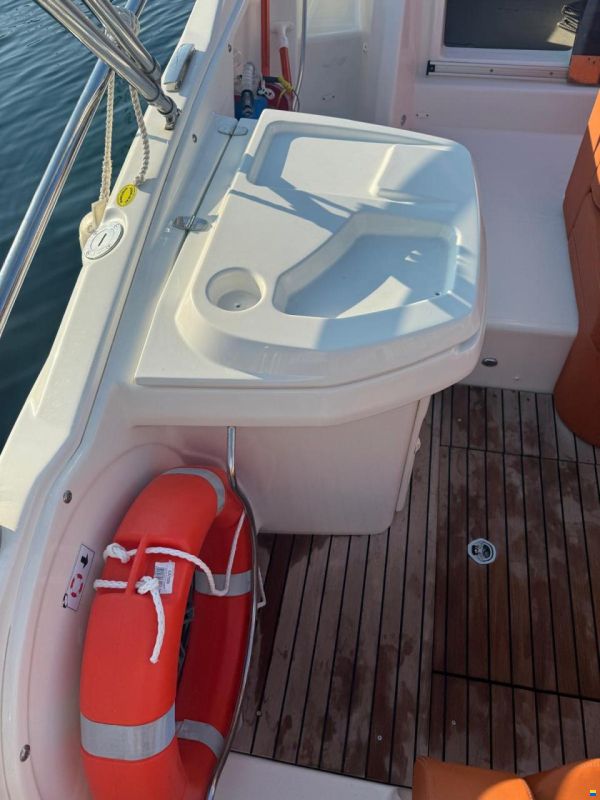 Cranchi E330 Endurance