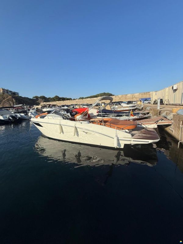 Cranchi E330 Endurance