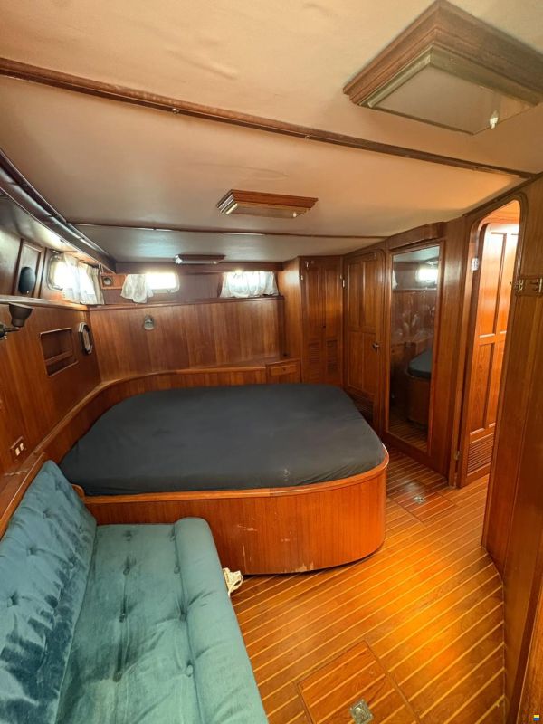 Tarquin Trader 41+2