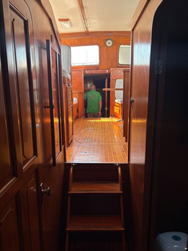 Tarquin Trader 41+2
