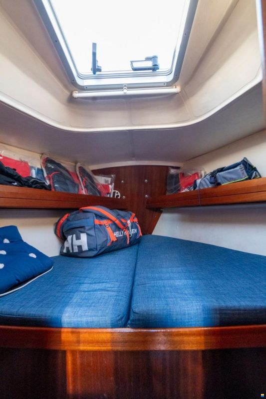 Bavaria 33 ft