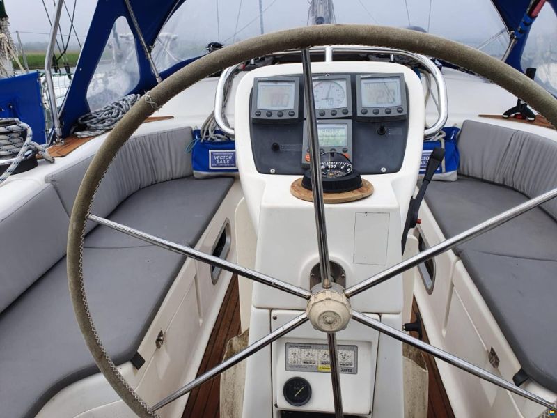 Bavaria 38