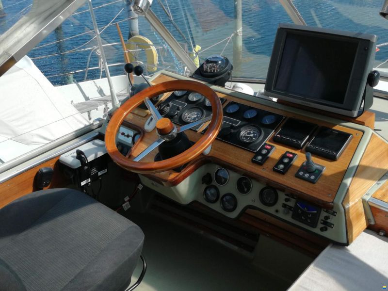 Coronet 32 Oceanfarer