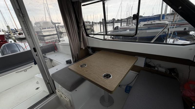 Jeanneau Merry Fisher 605