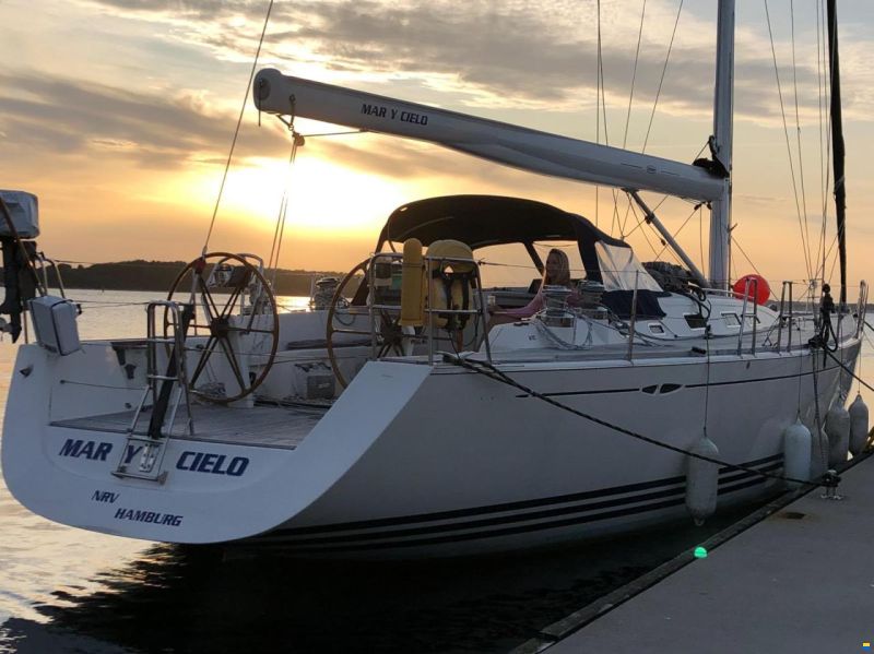 X-Yachts 55