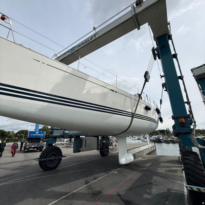 X-Yachts 55