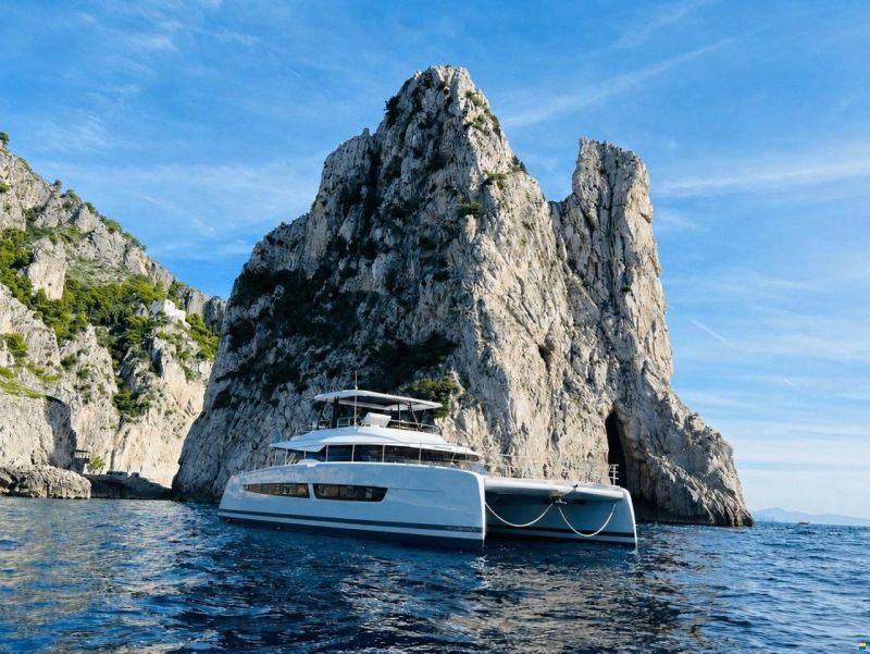 Fountaine Pajot Power 67