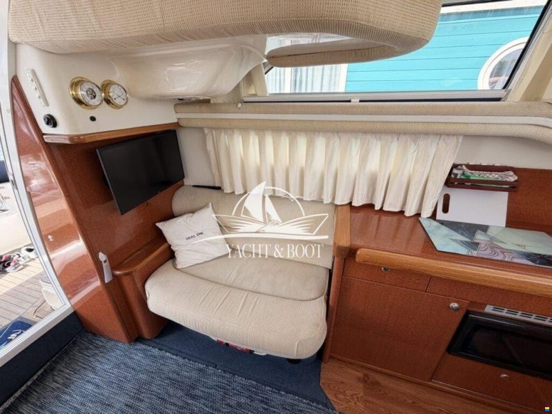 Sealine F330
