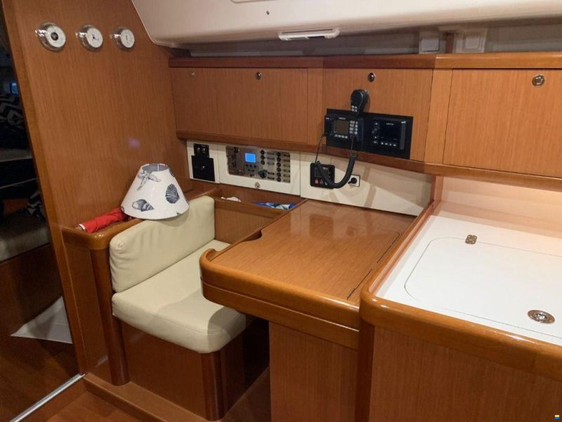 Beneteau OCEANIS 43